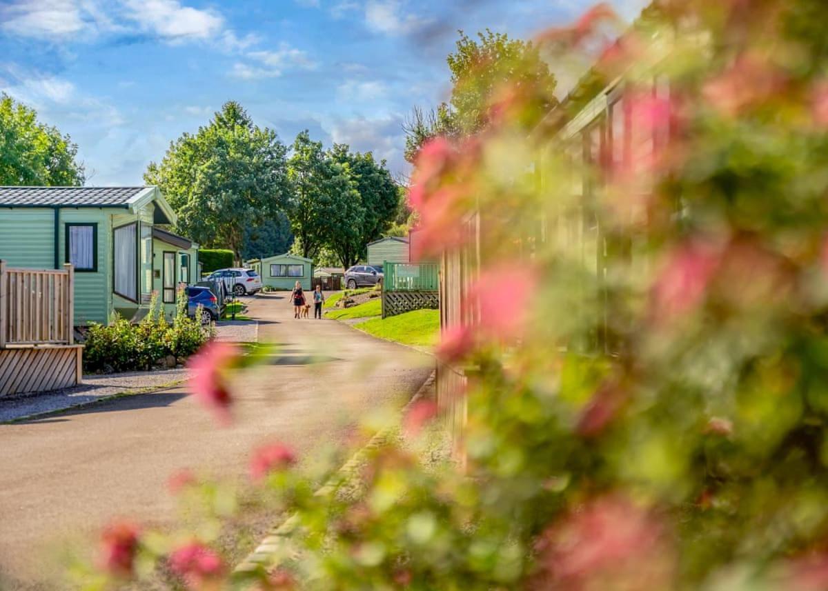 Hotel Long Ashes Park Threshfield Exterior foto